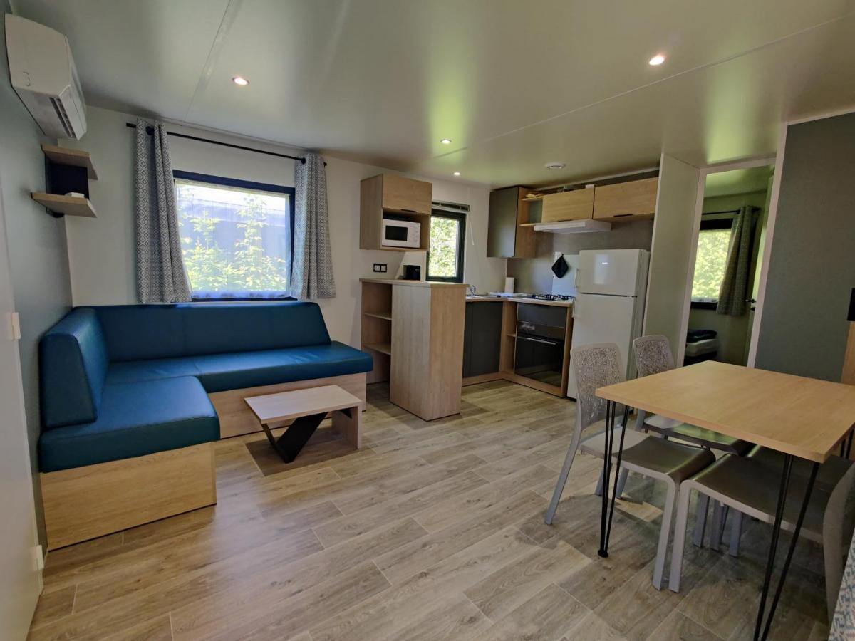 Camping La Haie Penee **** Saint-Quentin-en-Tourmont Luaran gambar
